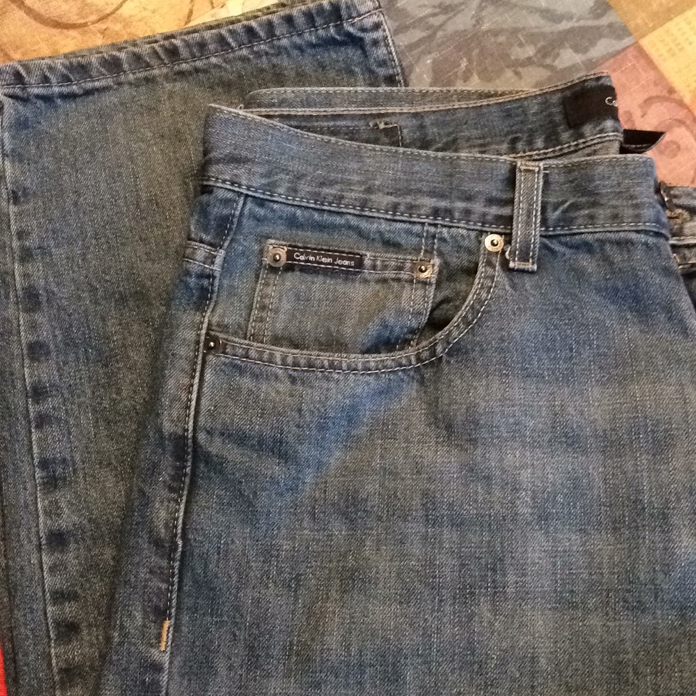 Calvin Klein relaxed straight jeans size 34x30